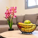 Apartment Marias Light Near The Sea
