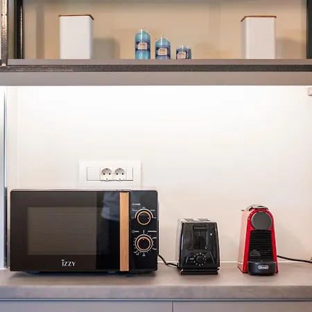 Marias Light Near The Sea * Tigaki